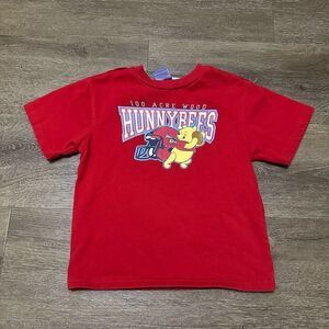 Vintage Disney Winnie the Pooh Football Graphic T Shirt Red Hunnybees Boys 4T